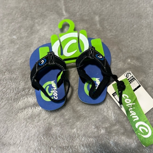 Cobian Toddler Flip Flops - Picture 6 of 7